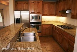 10815 Arden Villa Dr, Bakersfield CA  93311-9370 exterior