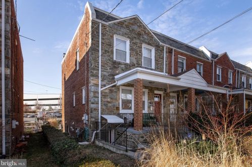 915 Perry Pl, Washington, DC 20017-1838