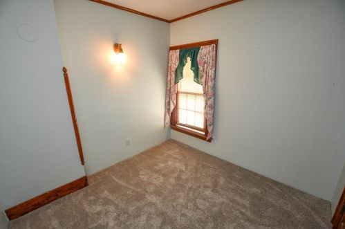 111 Montgomery St, Watertown WI 53094-7649 exterior