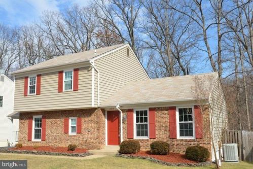 6017 Franconia Forest Ln, Alexandria, VA 22310-1505