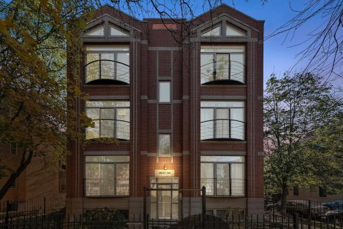 2657 Thomas St, Chicago IL  60622-3462 exterior