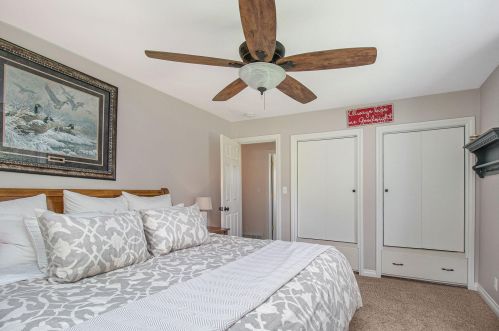 8551 Riverview Dr, Kalamazoo MI 49004-8612 exterior