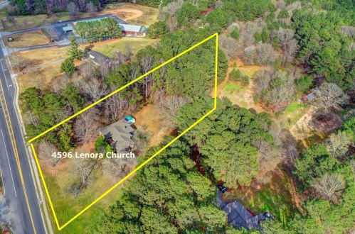 4596 Lenora Church Rd, Lithonia GA 30039-5626 exterior