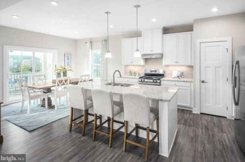 1240 Beck Ml Rd, Hanover PA 17331-9752 exterior