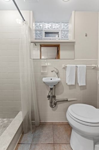 715 Gaywood Dr, Pittsburgh PA 15235-4144 exterior