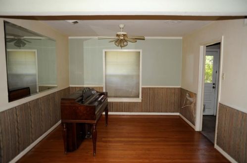 3969 Davila Dr, Dallas TX  75220-3716 exterior