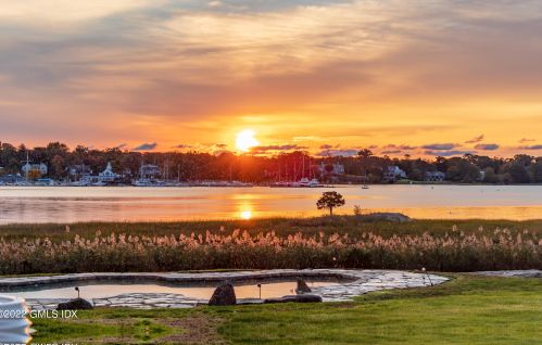 7 Cobb Island Dr, Greenwich, CT 06830-7244