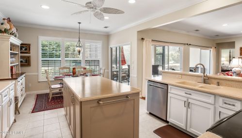 18 Wandering Daisy Dr, Bluffton SC 29909-6166 exterior