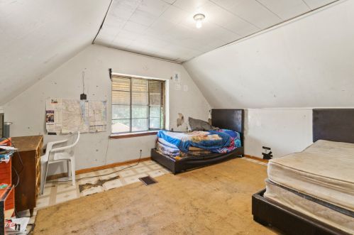 7733 Hamilton Ave, Chicago IL 60618-3917 exterior