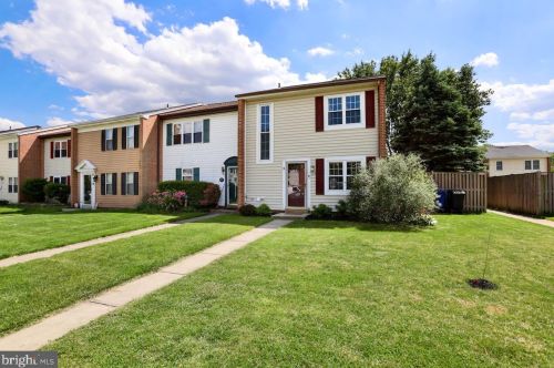 129 Catoctin Cir, Leesburg, VA 20175-3808