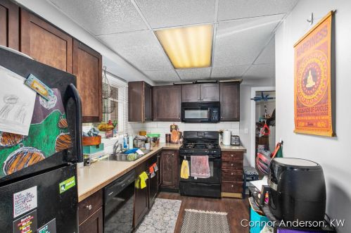 1247 Sherman St, Grand Rapids MI 49506-2614 exterior