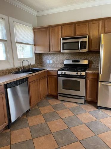 621 Grady Pl, Atlanta GA 30310-2616 exterior