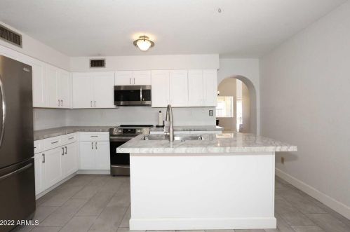 8428 16th Pl, Phoenix AZ  85020-3908 exterior