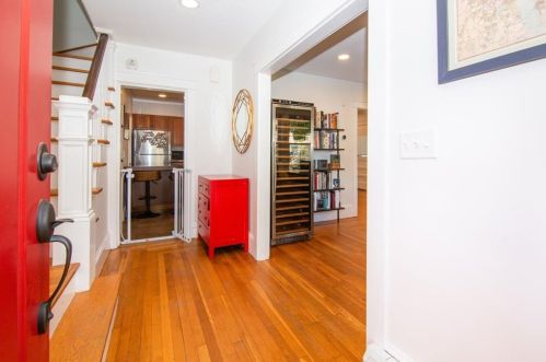 145 9th St, Providence RI  02906-2930 exterior