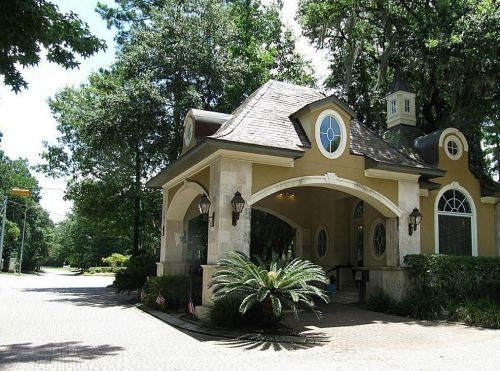 106 Kings Lk Est Blvd, Humble TX 77346 exterior