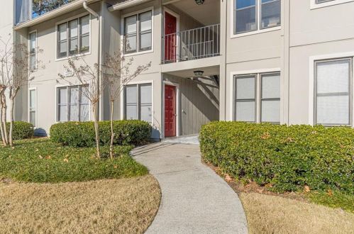 1410 Branch Dr, Tucker, GA 30084-1206