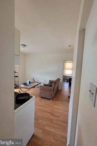 3535 8th St, Philadelphia PA 19140-4418 exterior