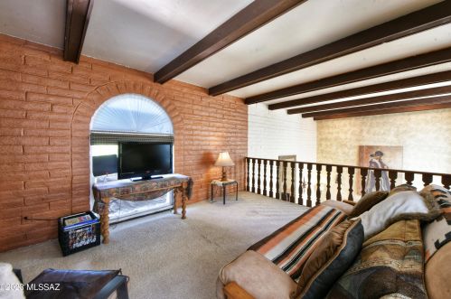 720 Roller Coaster Rd, Tucson AZ 85704-2628 exterior