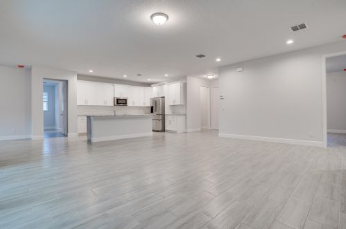 1871 Lewis St, Fort Pierce FL 34987-2083 exterior