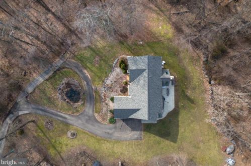 3181 Chestnut Hill Rd, Pottstown PA 19465-8560 exterior