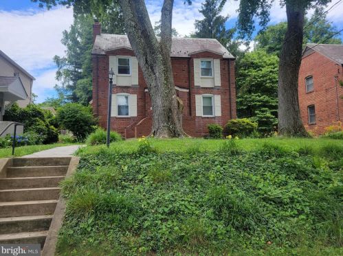 8404 Cedar St, Silver Spring, MD 20910-5537