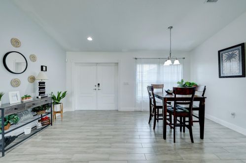 2356 Savona Blvd, Fort Pierce FL  34953-2215 exterior