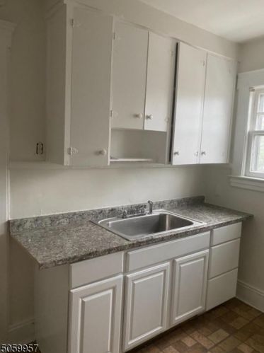 49 Peachtree Rd, Maplewood NJ  07040-1641 exterior