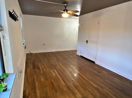 1916 Garrick Dr, Pittsburgh PA 15235-5034 exterior