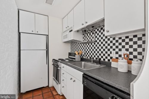 1429 Q St, Washington DC 20009-3808 exterior