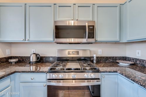 6476 David Dr, Tucson AZ 85730-1813 exterior