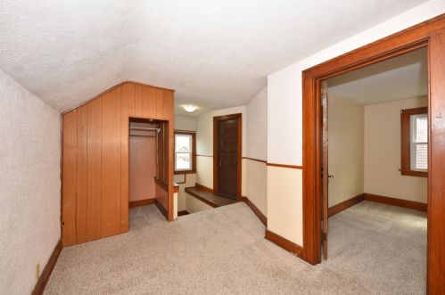 2214 59, Milwaukee WI 53219-2104 exterior