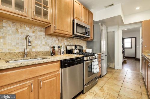 604 Quintana Pl, Washington DC 20011-1234 exterior