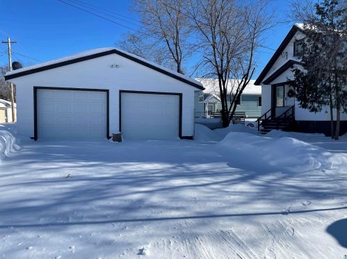 105 Pattison St, Ely MN 55731-1353 exterior