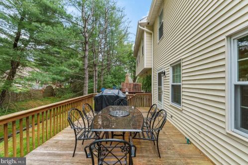 24 Revere Ct, Trenton NJ  08628-3610 exterior