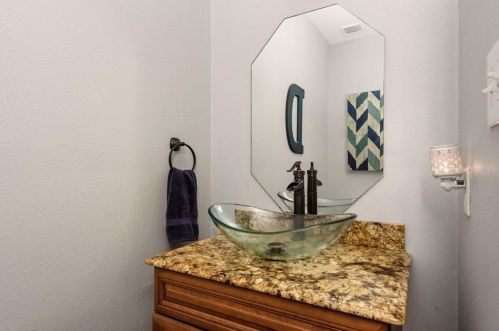 8615 Cross Country Dr, Humble TX 77346-6113 exterior