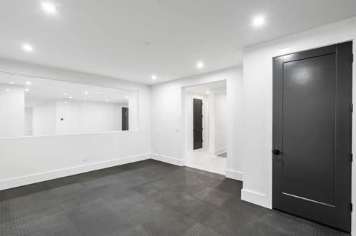 4645 Lake Forrest Dr, Atlanta GA  30342-2537 exterior