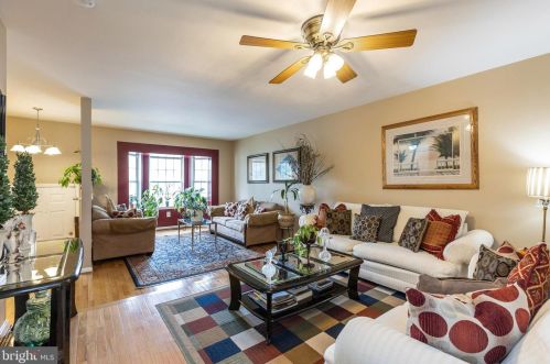 15 Hunters Gate Ct, Silver Spring MD 20904-1827 exterior