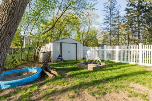 2824 Park St, Kalamazoo MI 49001-4276 exterior