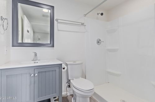 16402 40 Pl, Phoenix AZ 85050-8973 exterior