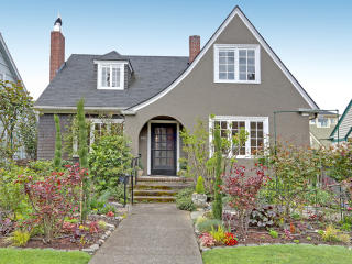 1945 24 St, Portland OR  97212-4722 exterior