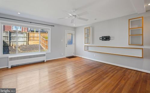 204 Aspen St, Alexandria VA  22305-1812 exterior