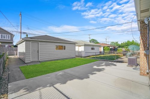 6218 64th St, Chicago IL  60638-5016 exterior