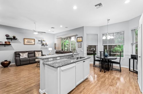 11048 Manele Ct, Boynton Beach FL 33437-7014 exterior