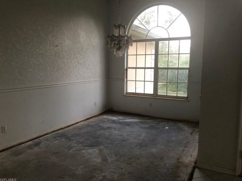 2362 27 Ave, Naples FL 34120-7411 exterior