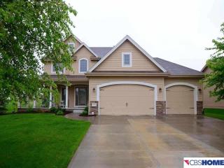 5541 153rd St, Omaha, NE 68116-4569