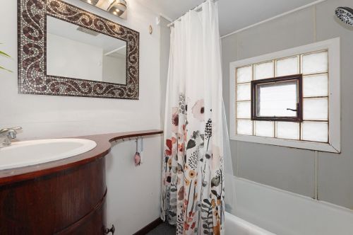 5616 Kolin Ave, Chicago IL 60629-4838 exterior