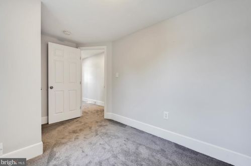 704 Walnut St, Lancaster PA  17602-2435 exterior