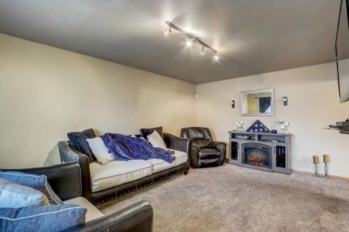 9314 Silver Spring Dr, Milwaukee, WI 53225-3324