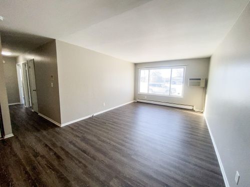 6320 91st St, Milwaukee, WI 53225-1731