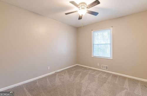 4335 Greenleaf Rd, Atlanta GA exterior